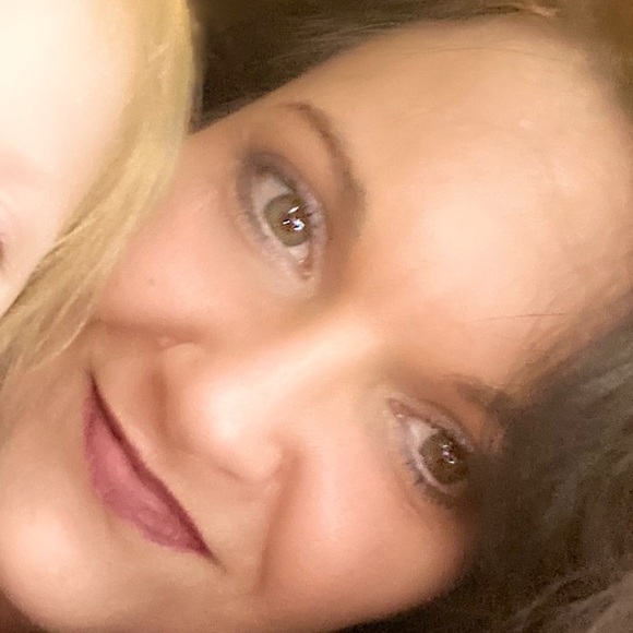 Meet your Posher, Gretchen - Picture 1 of 1